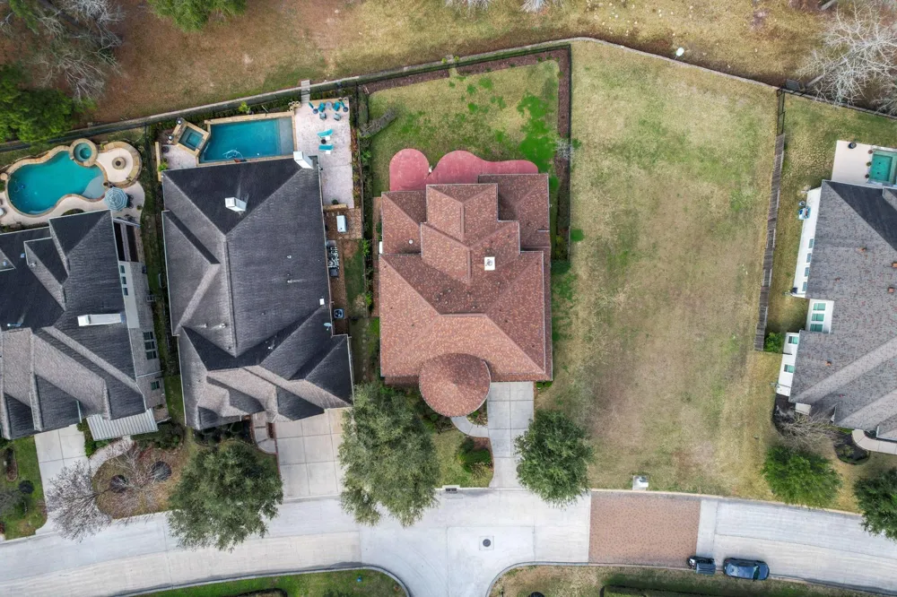 3303 Cotswold Manor Drive Kingwood, TX 77339