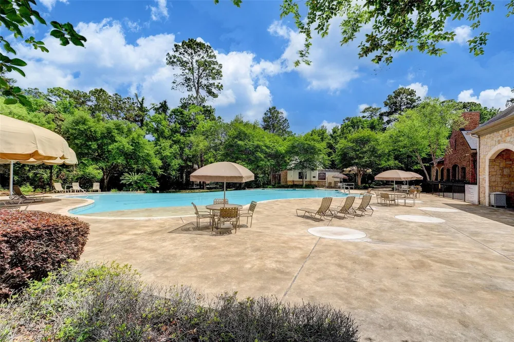 3303 Cotswold Manor Drive Kingwood, TX 77339