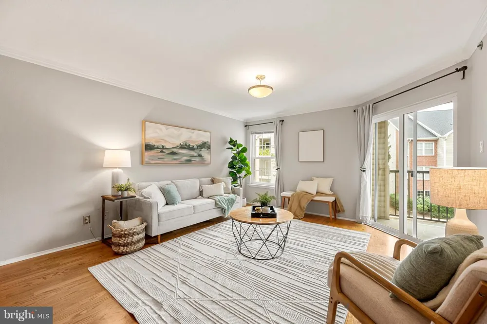 3311 WYNDHAM CIRCLE #2202 Alexandria, VA 22302