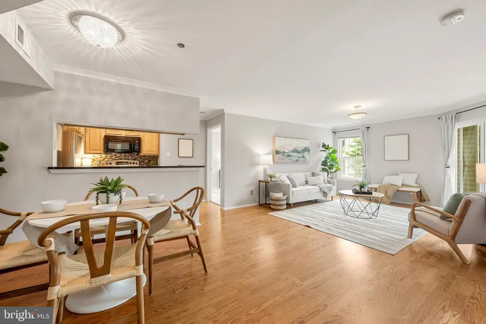 3311 WYNDHAM CIRCLE #2202 Alexandria, VA 22302