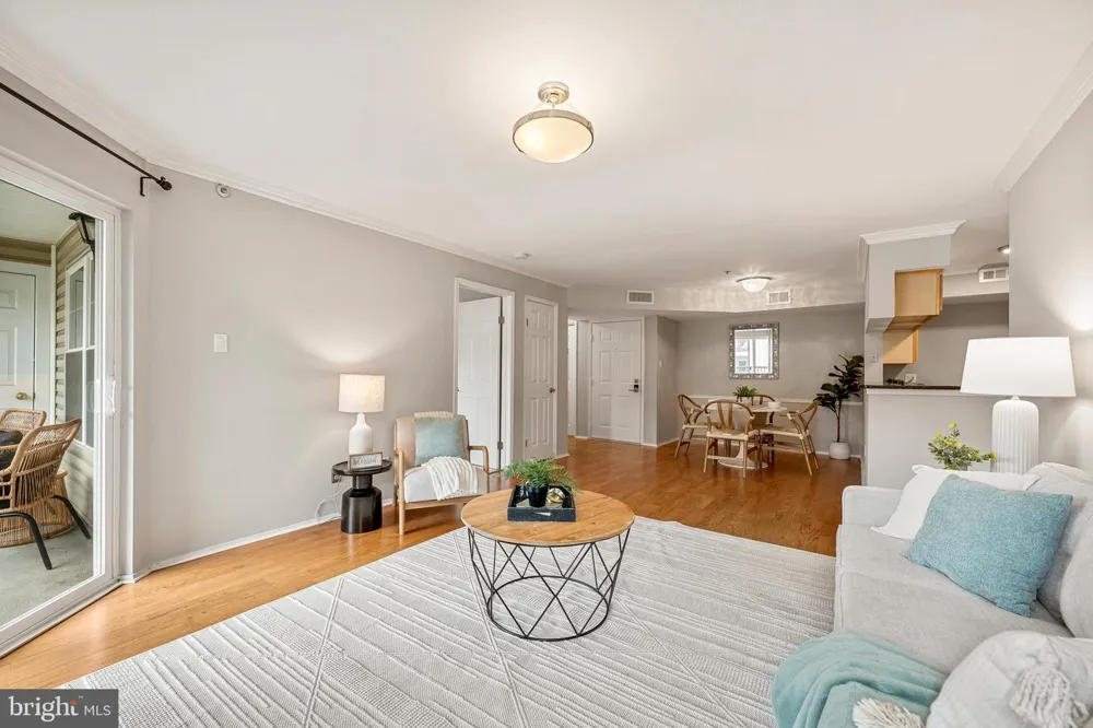 3311 WYNDHAM CIRCLE #2202 Alexandria, VA 22302