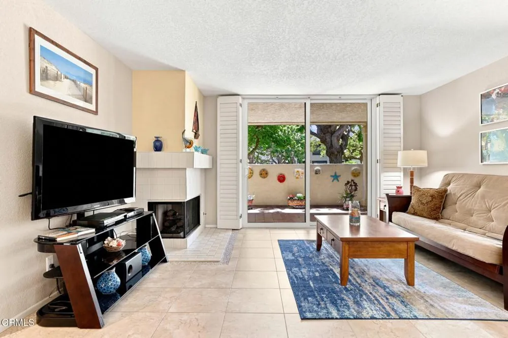 2253 Martinique Lane Oxnard, CA 93035