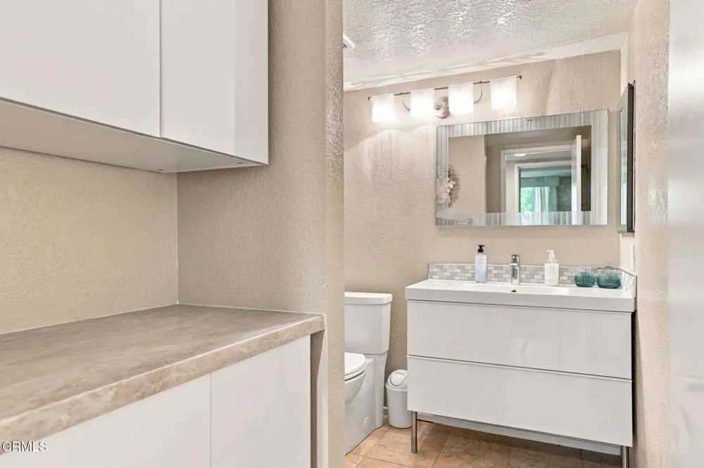 2253 Martinique Lane Oxnard, CA 93035