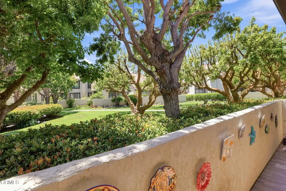 2253 Martinique Lane Oxnard, CA 93035