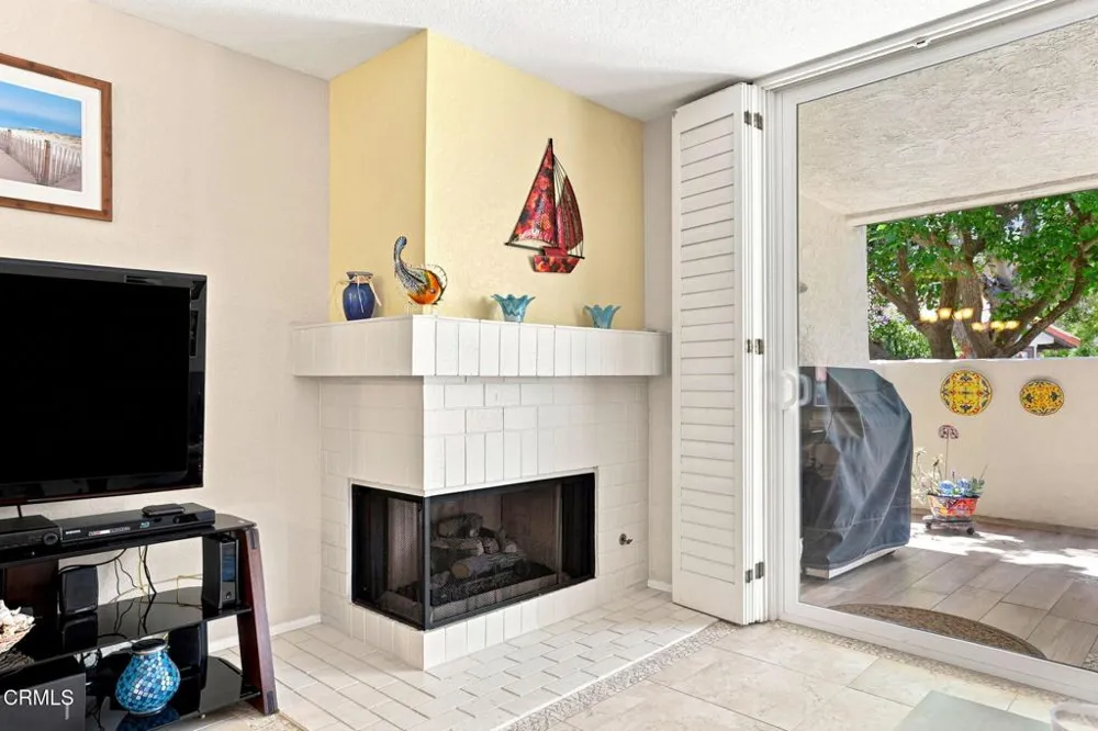 2253 Martinique Lane Oxnard, CA 93035