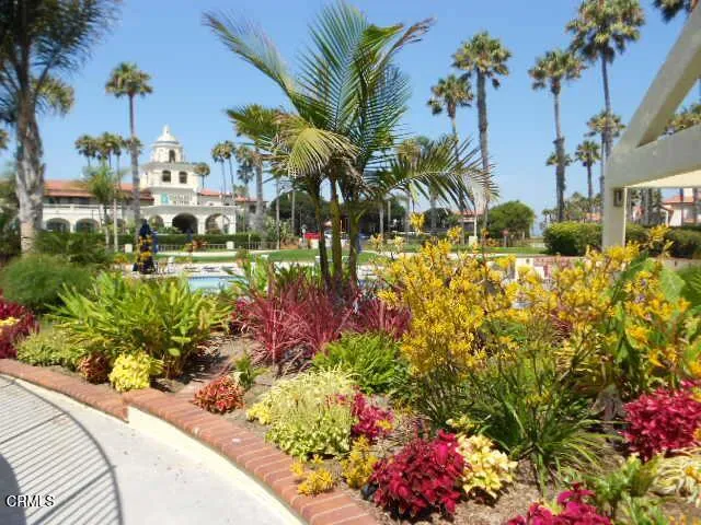 2253 Martinique Lane Oxnard, CA 93035