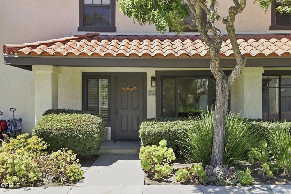 2253 Martinique Lane Oxnard, CA 93035