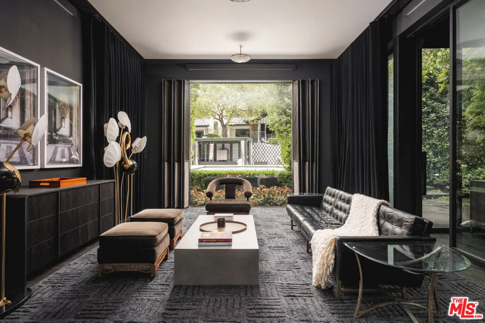 1381 E Valley Road Santa Barbara, CA 93108