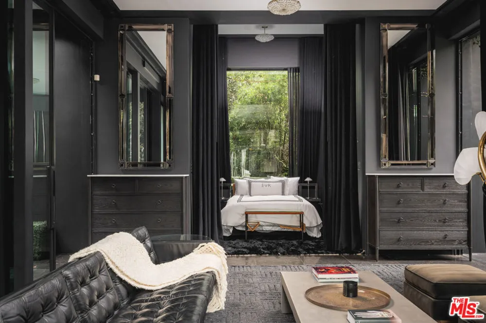 1381 E Valley Road Santa Barbara, CA 93108
