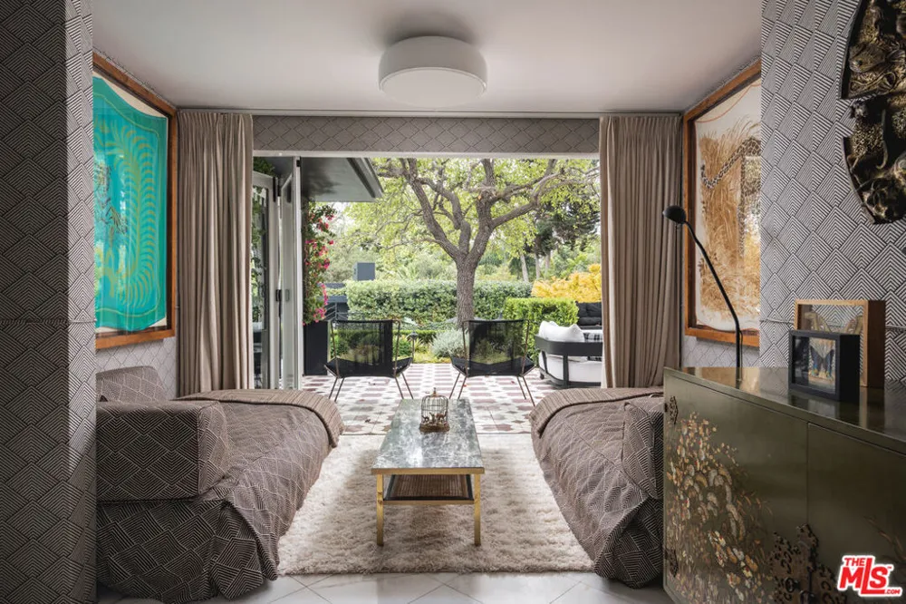 1381 E Valley Road Santa Barbara, CA 93108