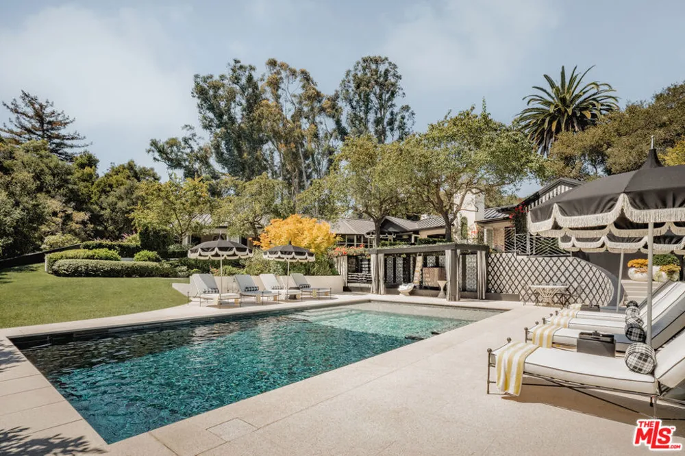 1381 E Valley Road Santa Barbara, CA 93108