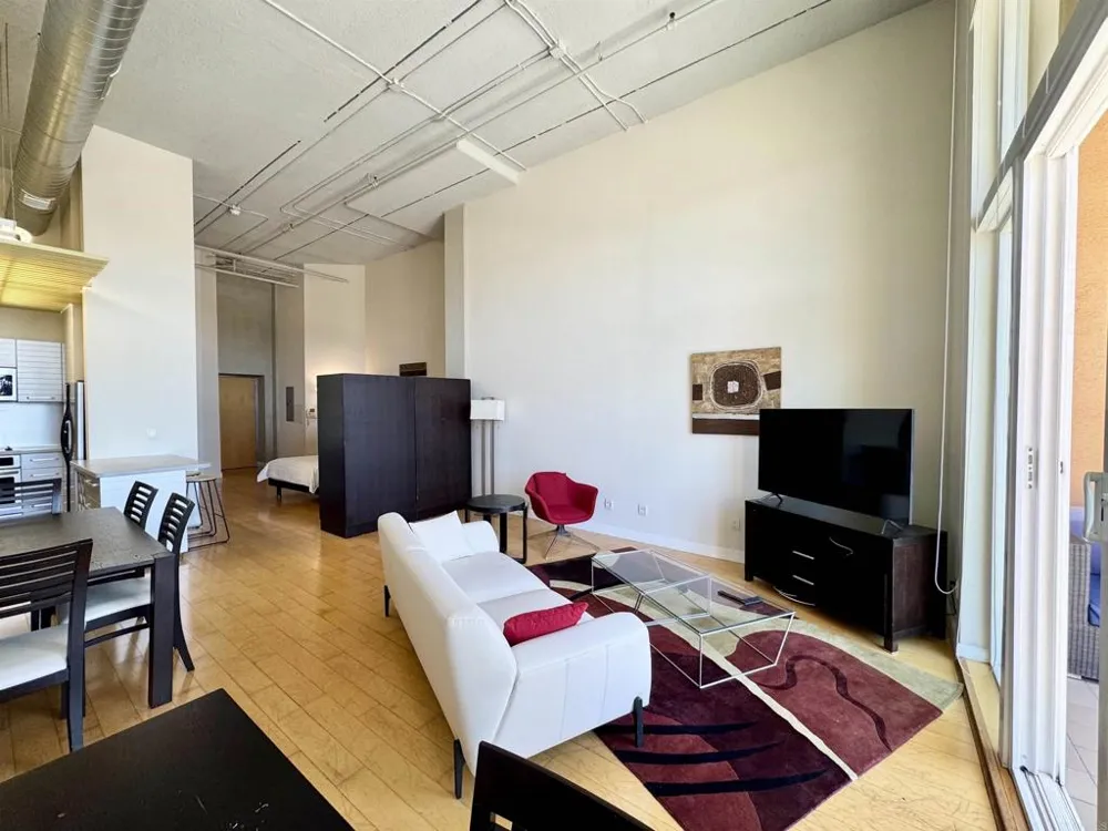 550 Seagaze Drive #2 Oceanside, CA 92054