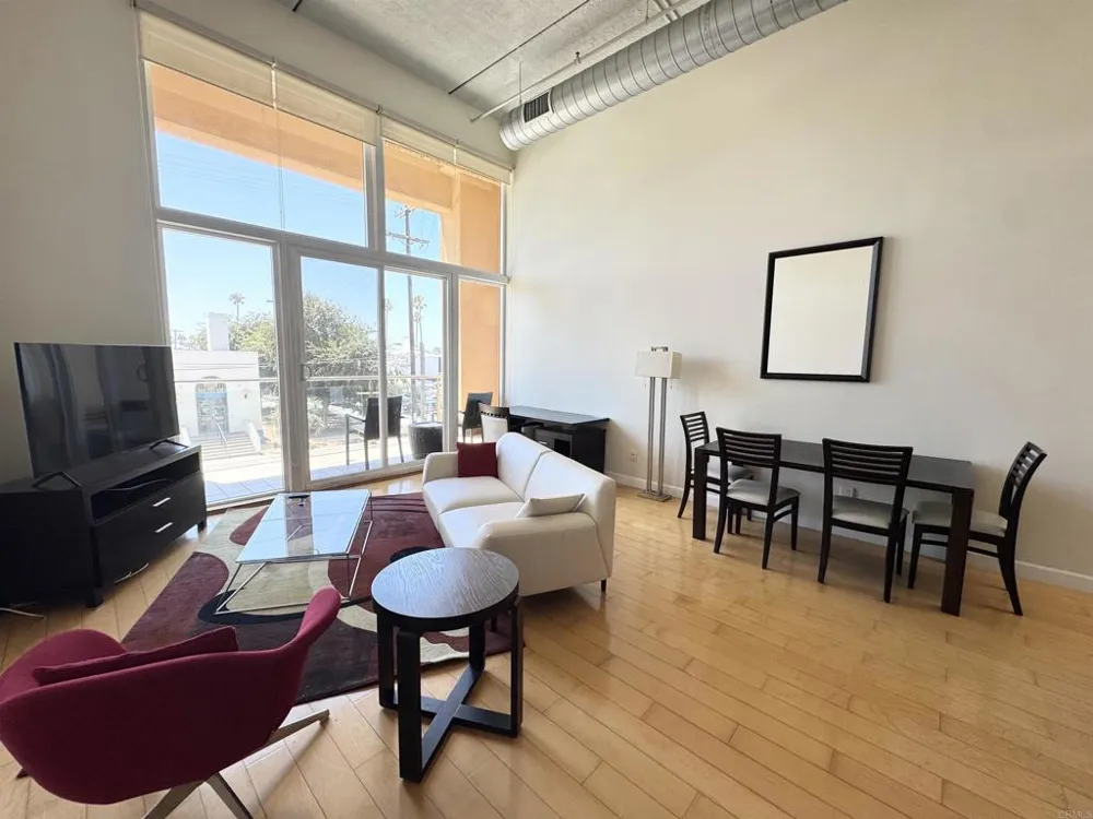 550 Seagaze Drive #2 Oceanside, CA 92054