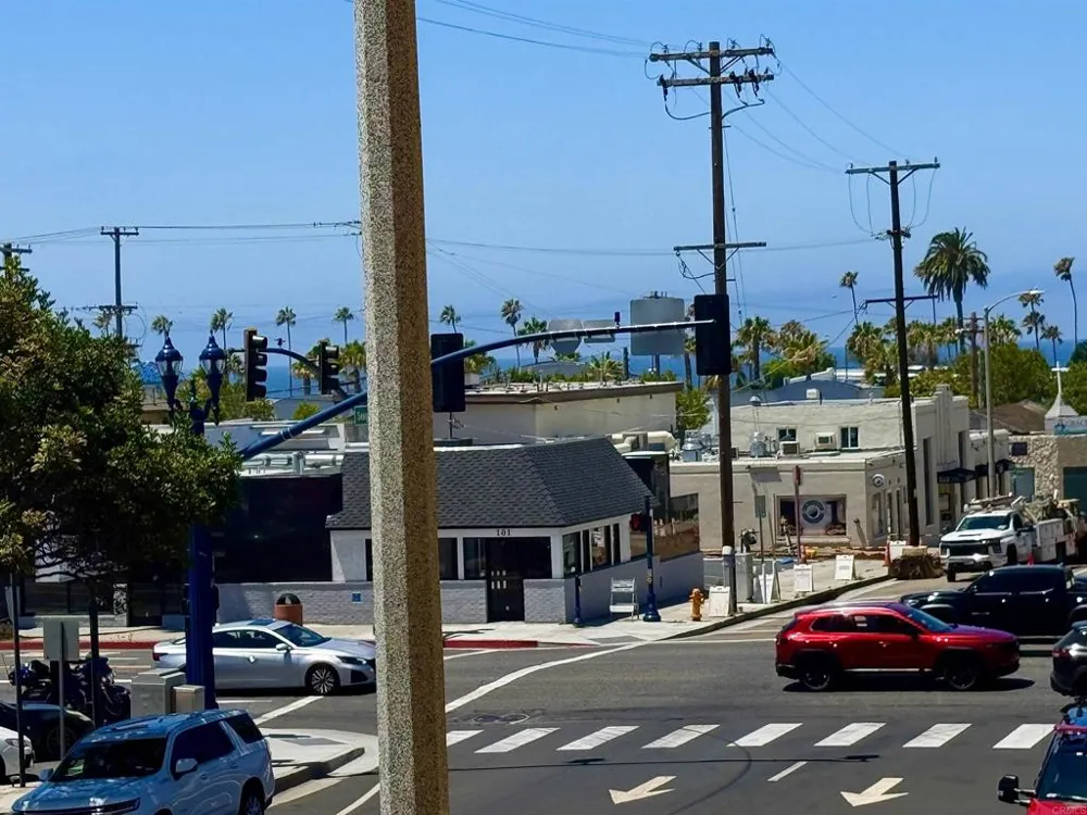 550 Seagaze Drive #2 Oceanside, CA 92054