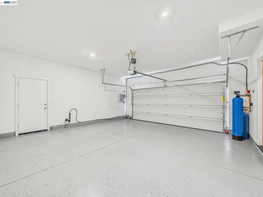 233 E Central Pkwy Mountain House, CA 95391