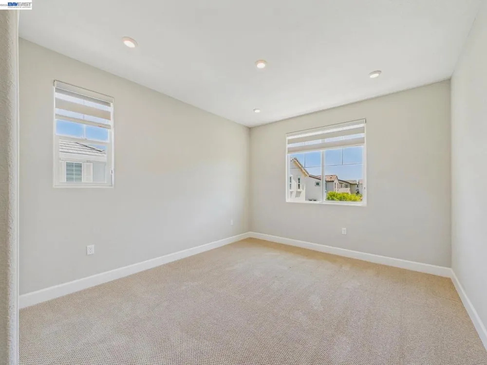 233 E Central Pkwy Mountain House, CA 95391