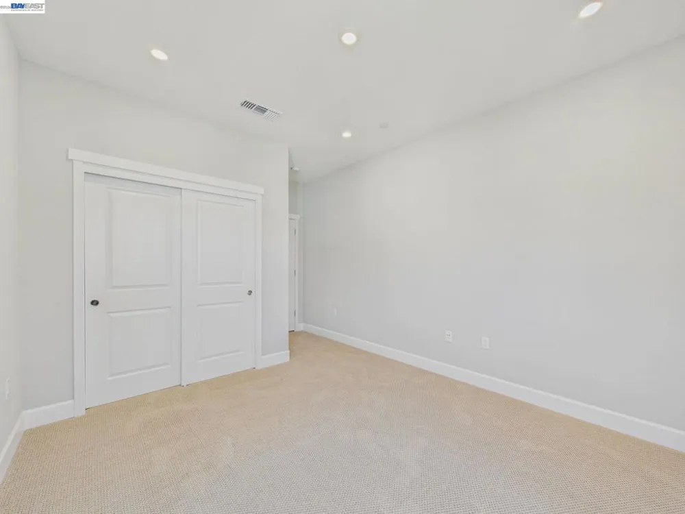 233 E Central Pkwy Mountain House, CA 95391
