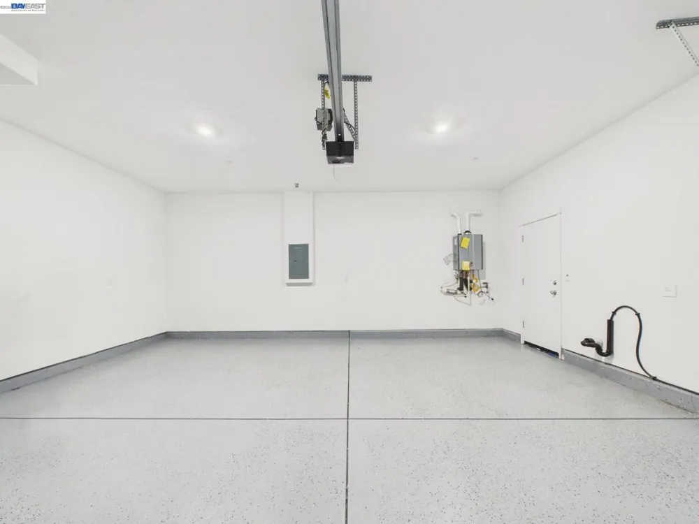 233 E Central Pkwy Mountain House, CA 95391