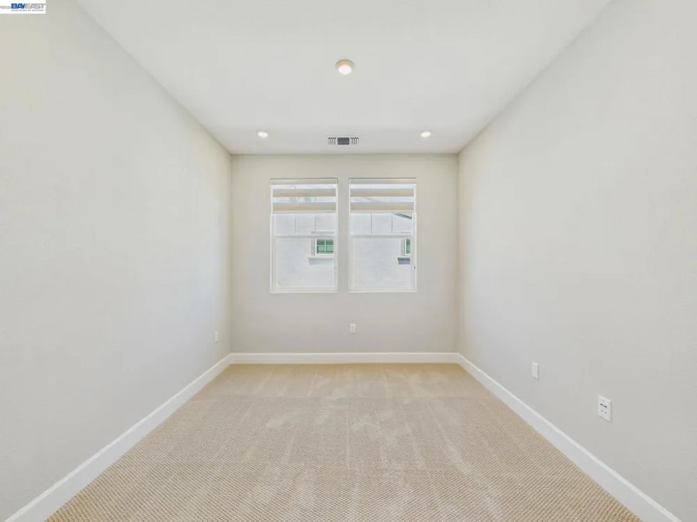 233 E Central Pkwy Mountain House, CA 95391