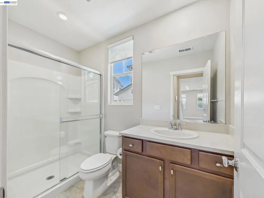 233 E Central Pkwy Mountain House, CA 95391