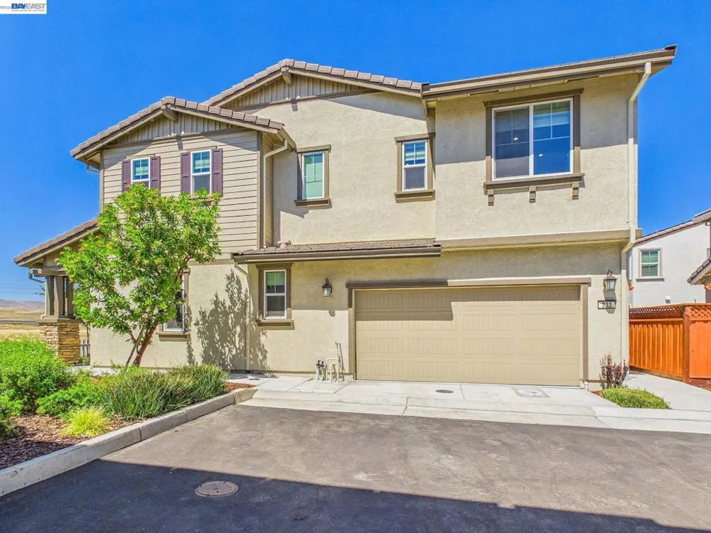 233 E Central Pkwy Mountain House, CA 95391