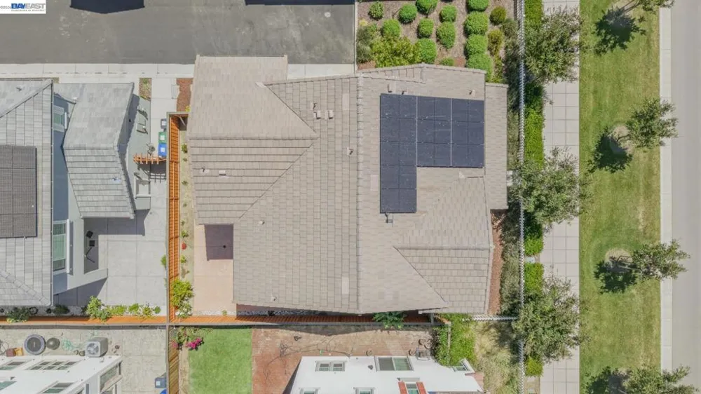 233 E Central Pkwy Mountain House, CA 95391