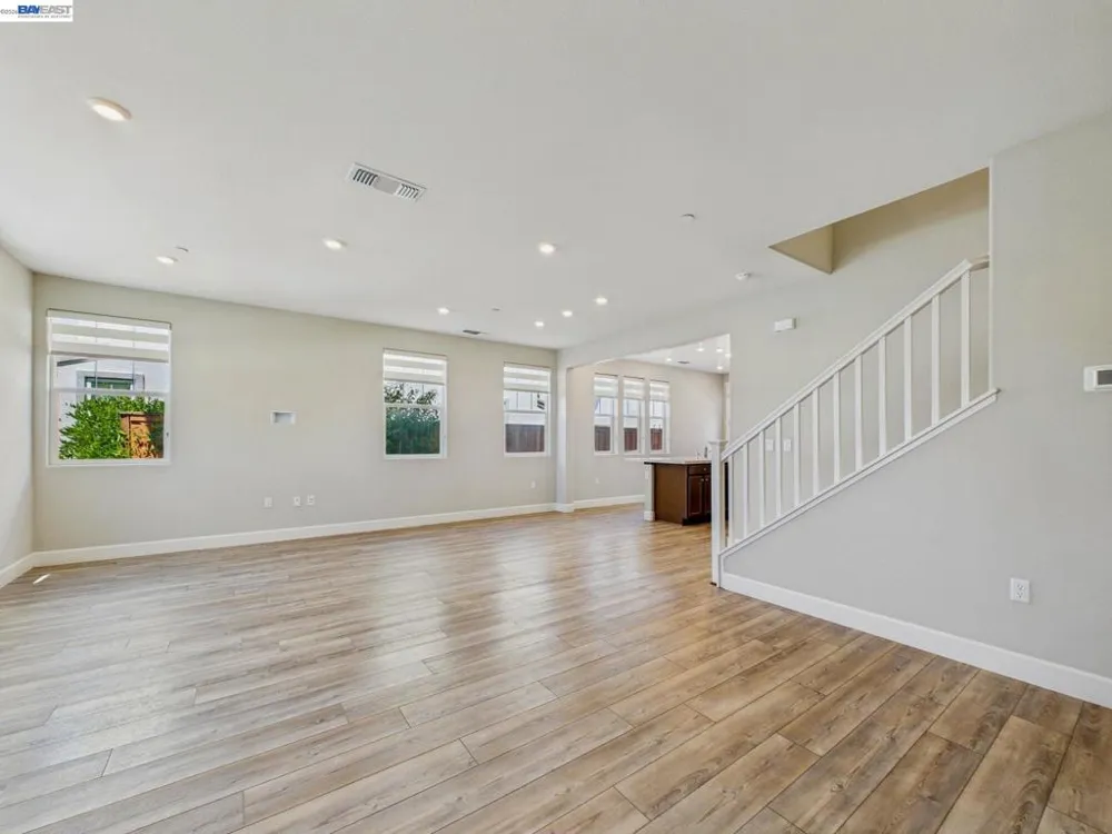 233 E Central Pkwy Mountain House, CA 95391