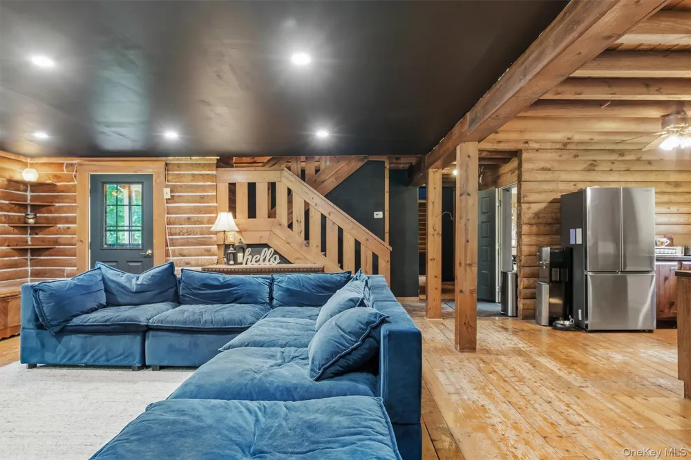 126 Lincolndale Washingtonville, NY 10992