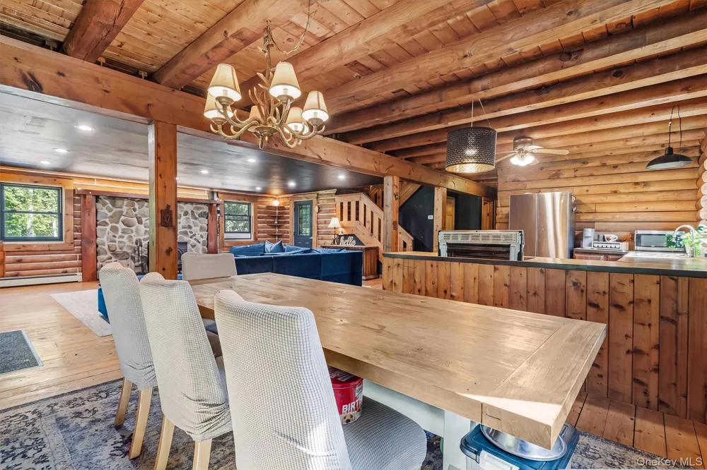 126 Lincolndale Washingtonville, NY 10992