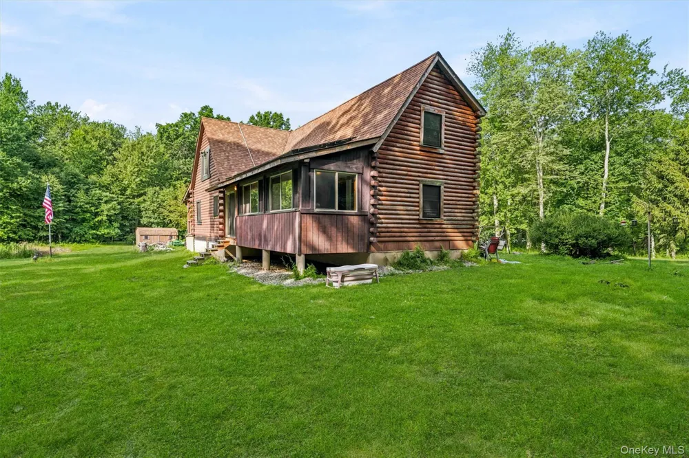 126 Lincolndale Washingtonville, NY 10992