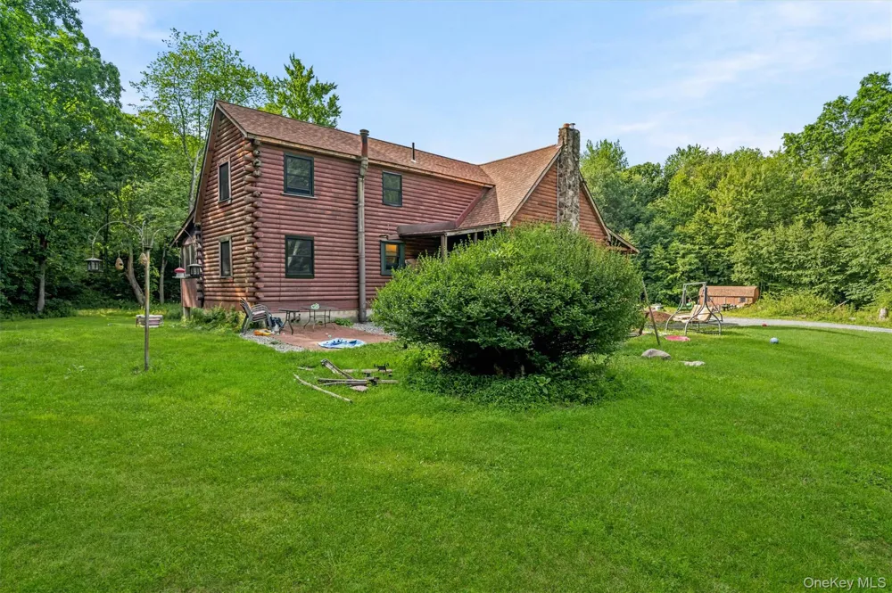 126 Lincolndale Washingtonville, NY 10992