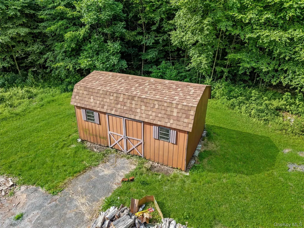 126 Lincolndale Washingtonville, NY 10992