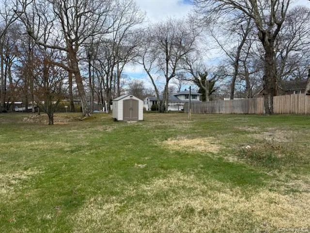 128 Maywood Drive Mastic Beach, NY 11951
