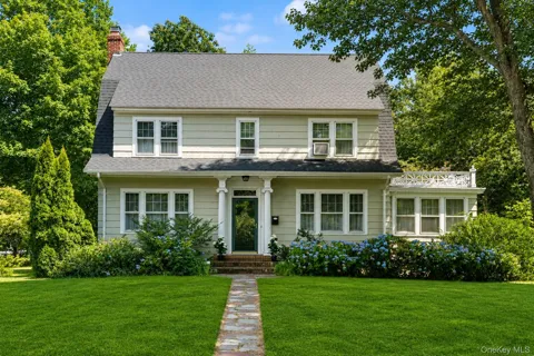 1 S Lakeview Avenue