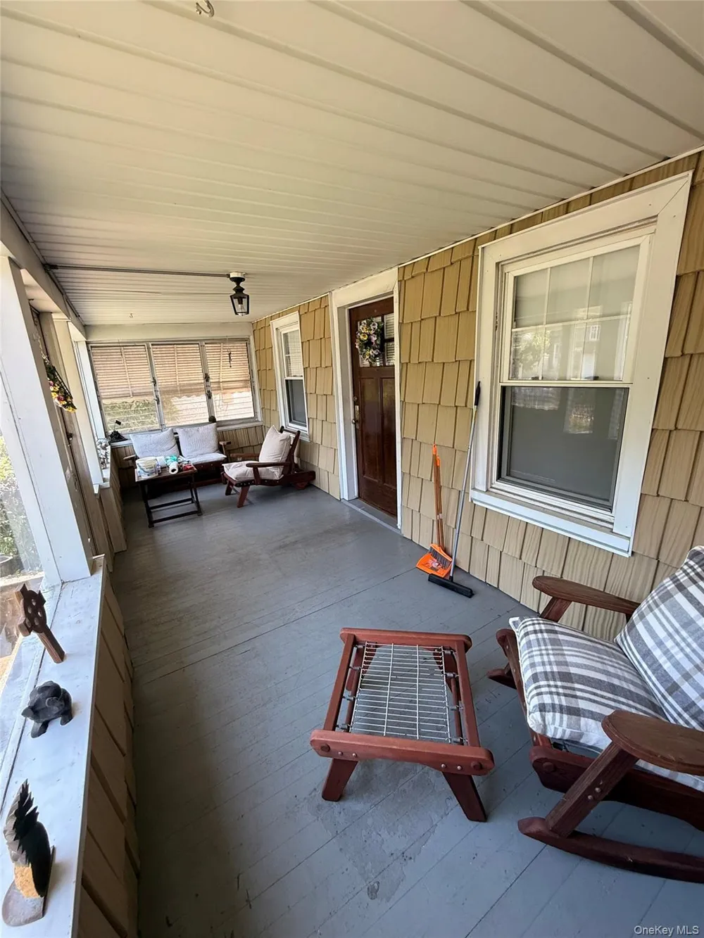 4112 Glenwood Street Little Neck, NY 11363