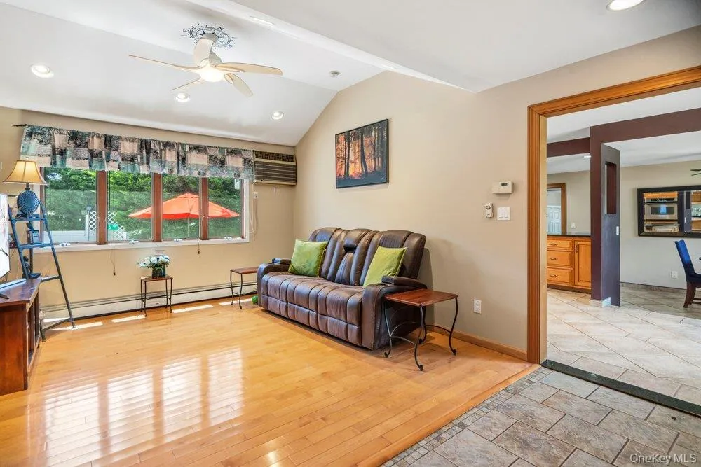 76 Alton Road Babylon, NY 11702
