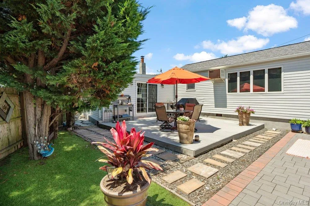 76 Alton Road Babylon, NY 11702