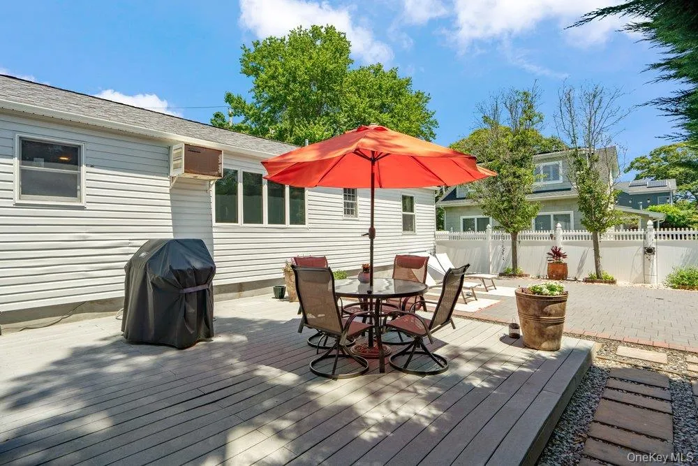 76 Alton Road Babylon, NY 11702