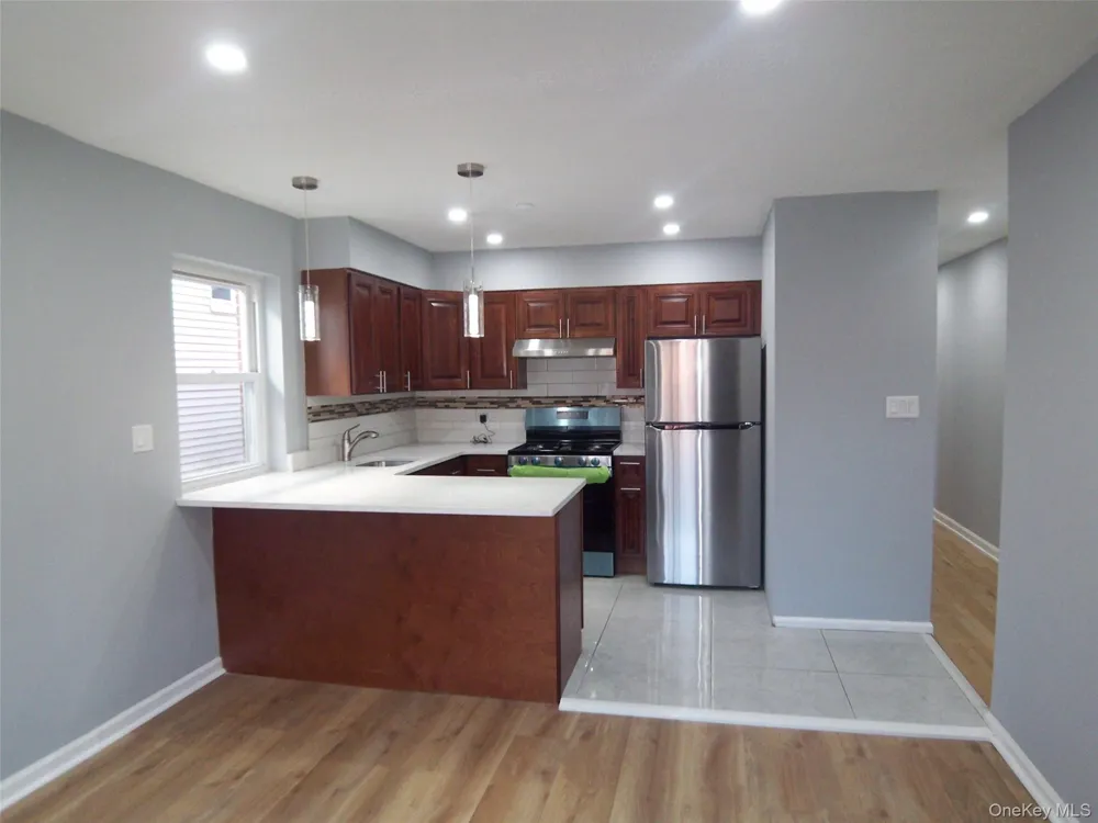 1008 E 228th Street #2 Bronx, NY 10466