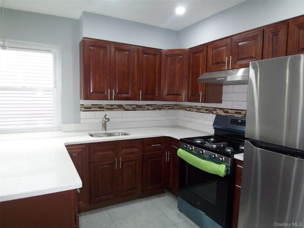 1008 E 228th Street #2 Bronx, NY 10466