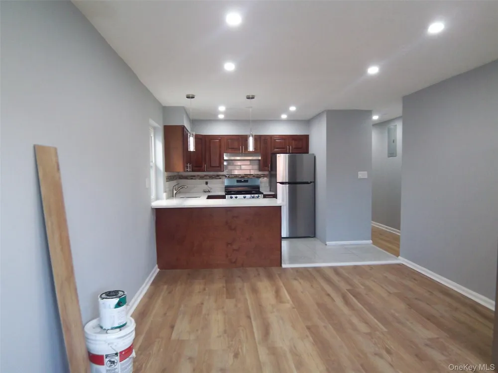 1008 E 228th Street #2 Bronx, NY 10466