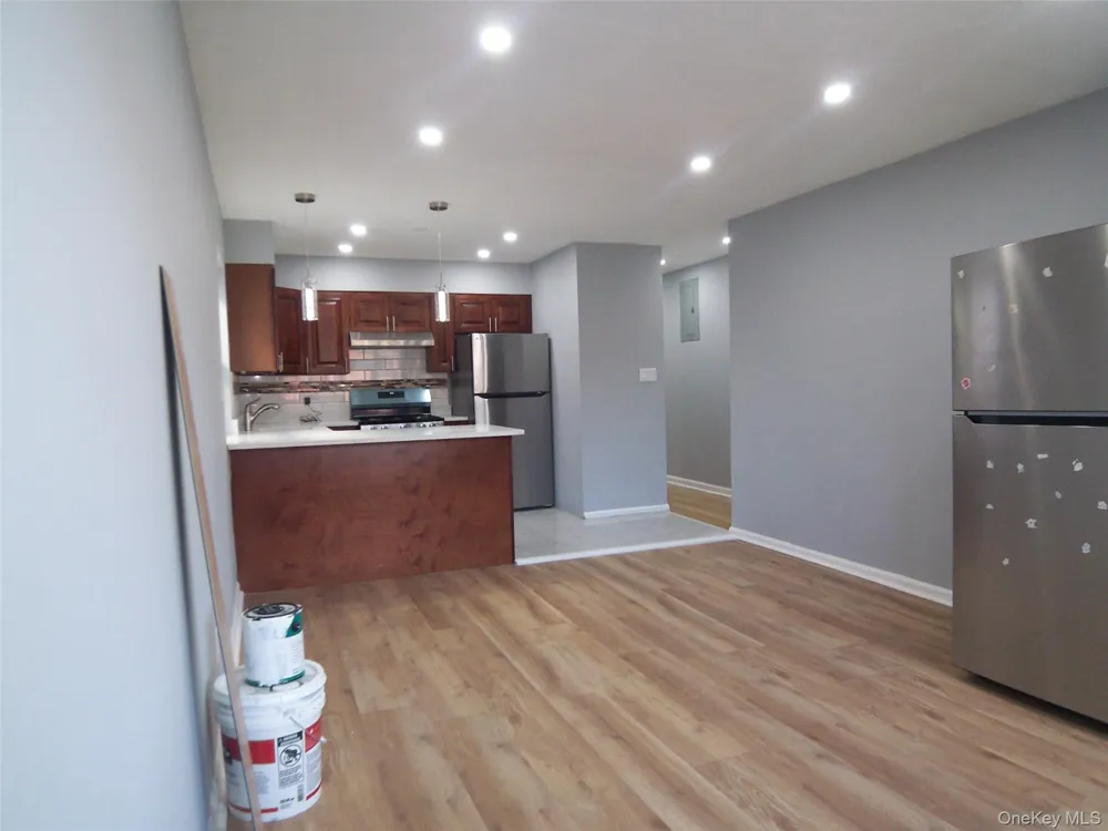 1008 E 228th Street #2 Bronx, NY 10466