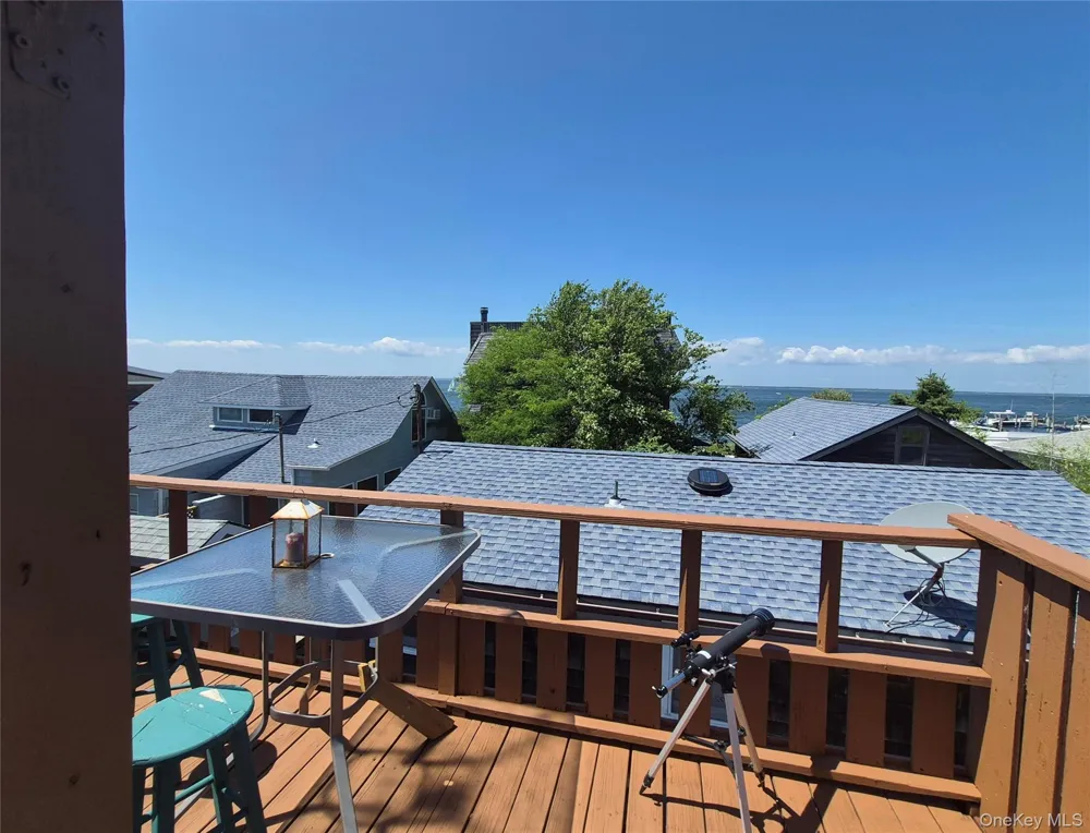 5-6 Bay Walk Ocean Beach, NY 11770