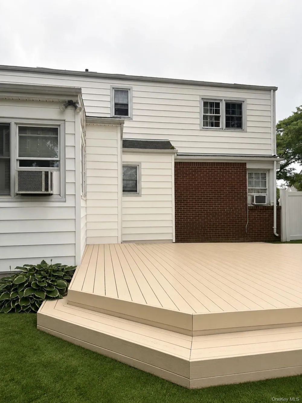 61 Gateway Rockville Centre, NY 11570