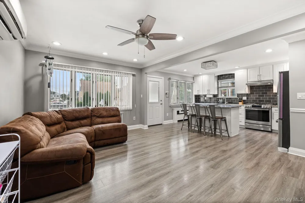 2383 Riverside Drive Wantagh, NY 11793