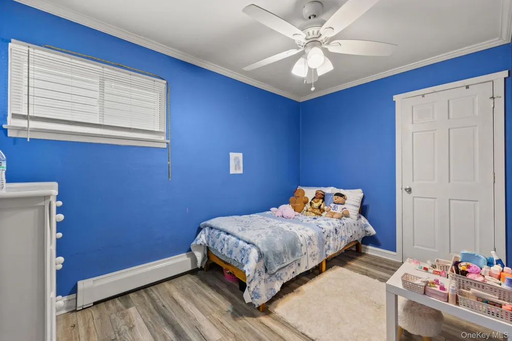 2383 Riverside Drive Wantagh, NY 11793