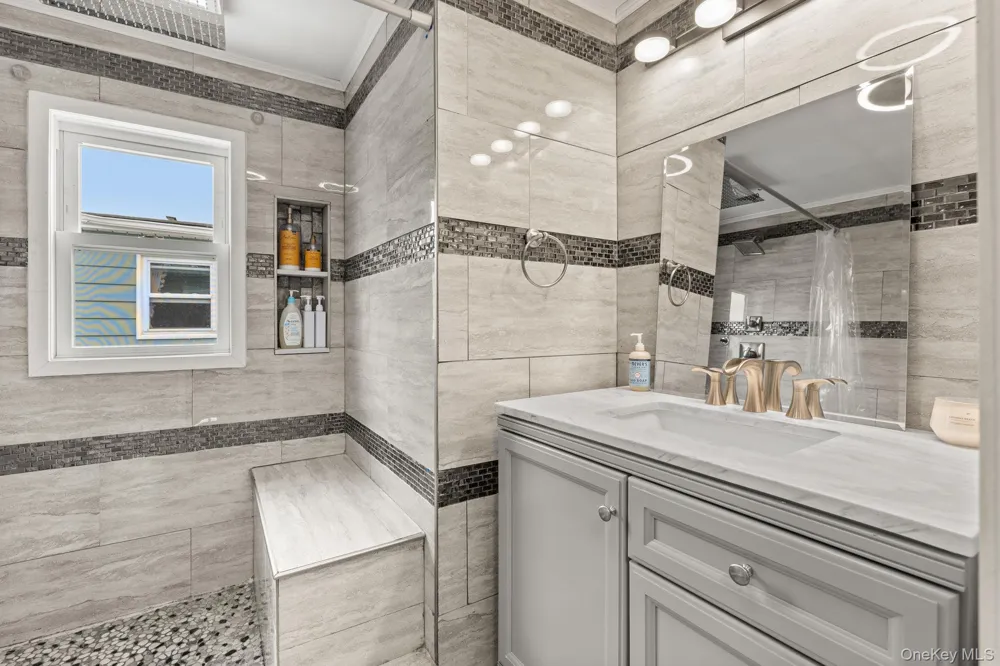 2383 Riverside Drive Wantagh, NY 11793