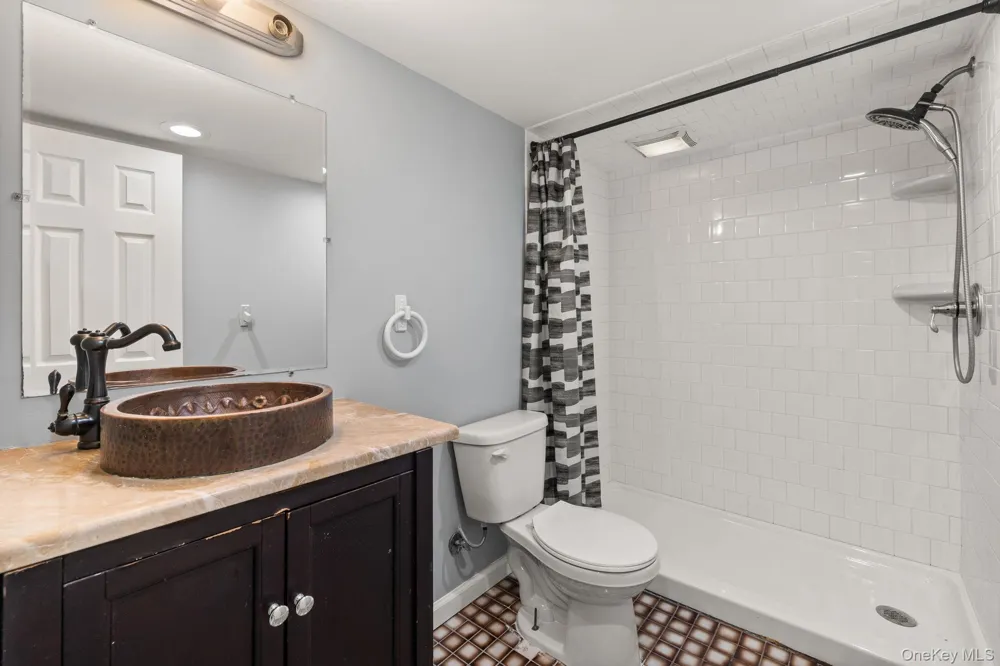 2383 Riverside Drive Wantagh, NY 11793