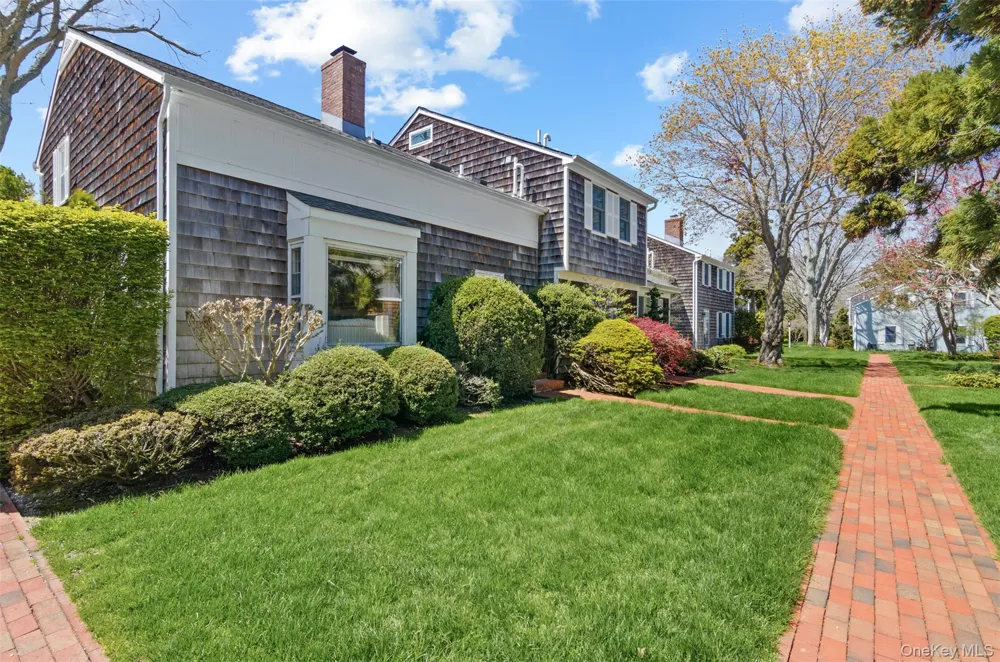 570 Hampton Road #31 Southampton, NY 11968