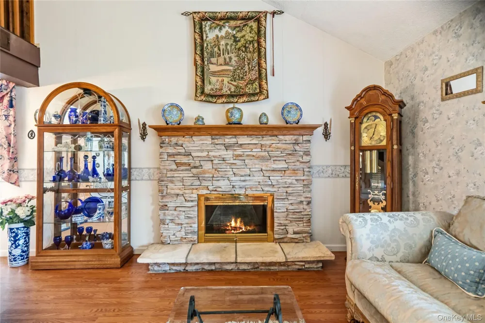820 Greenbelt Parkway W Holbrook, NY 11741